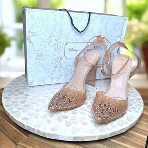 Disney x ALDO Glass Slipper Heels Clear Rhinestone Cinderella Pumps Bone Size 7.